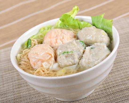 Two Kinds of Topping Noodle in Soup 雙拼麵